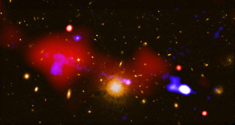 黑洞孕育着百万光年之外的新星