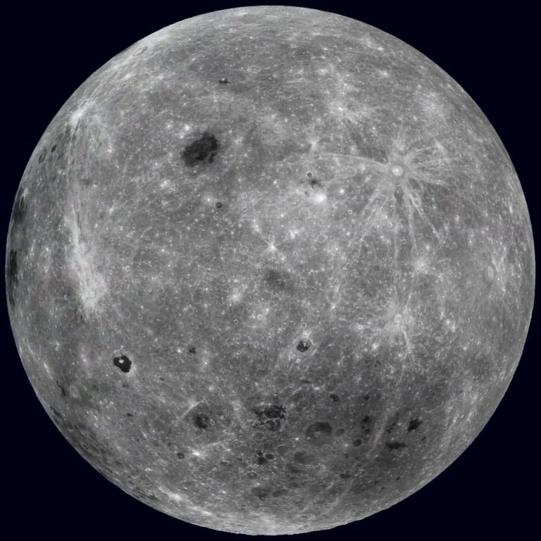 月球探勘号见到的自转月亮