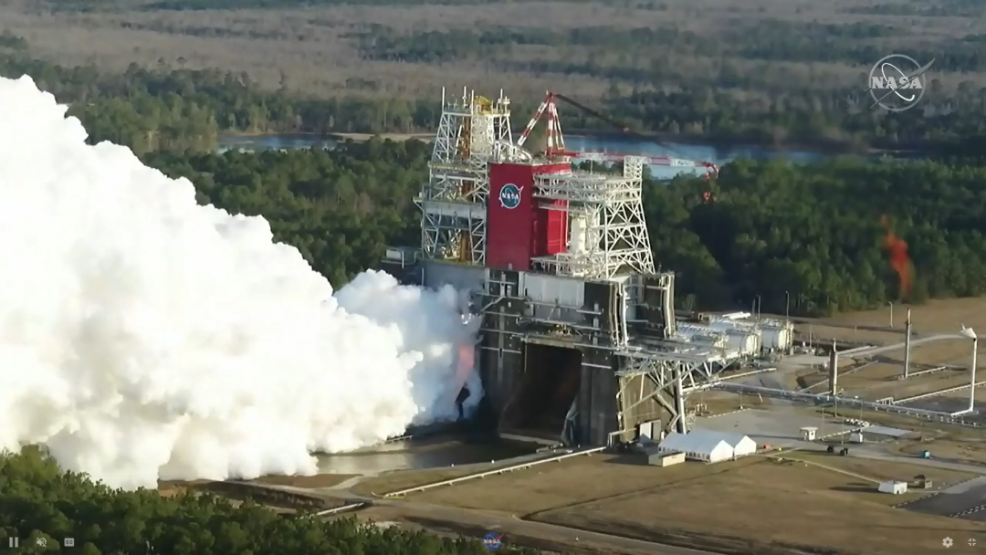 太空发射系统火箭点火测试失败，引擎提前熄火原因仍在排查