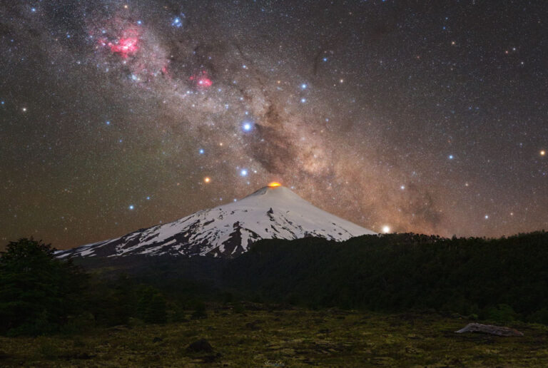 智利火山上空的南十字
