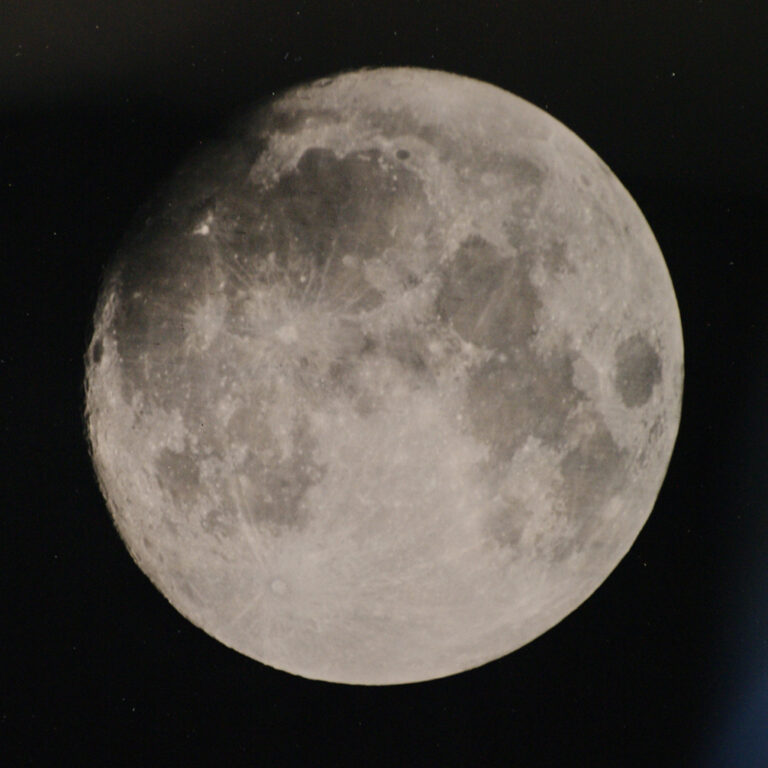 用21世纪棉胶湿版法拍摄的月亮
