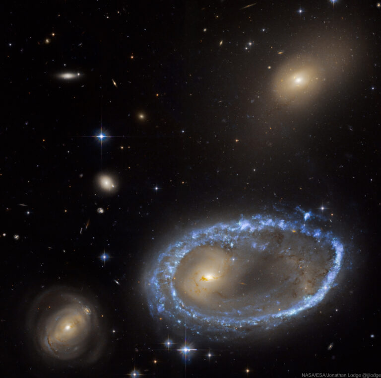 环状星系AM 0644-741