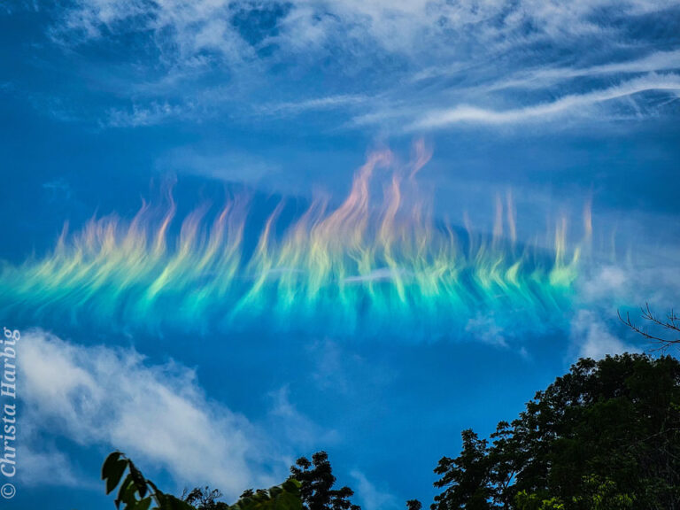 美国西弗吉尼亚州上空的火彩虹