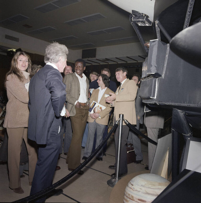 西德尼·波蒂埃访问NASA喷气推进实验室