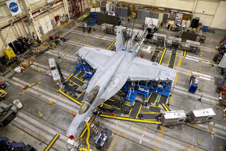 NASA测试F/A-18E