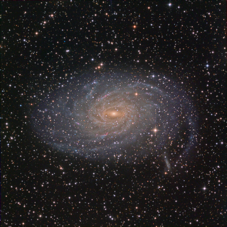 螺旋星系NGC 6744